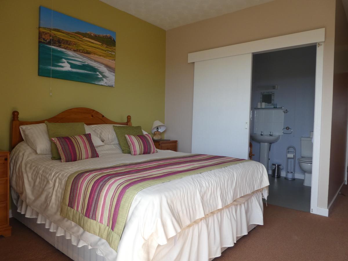 Ocean Haze Bed & Breakfast เซนต์เดวิดส์ ภายนอก รูปภาพ